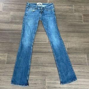 Women’s Hollister Jeans Bootcut size 3 long, waist 26 length 35